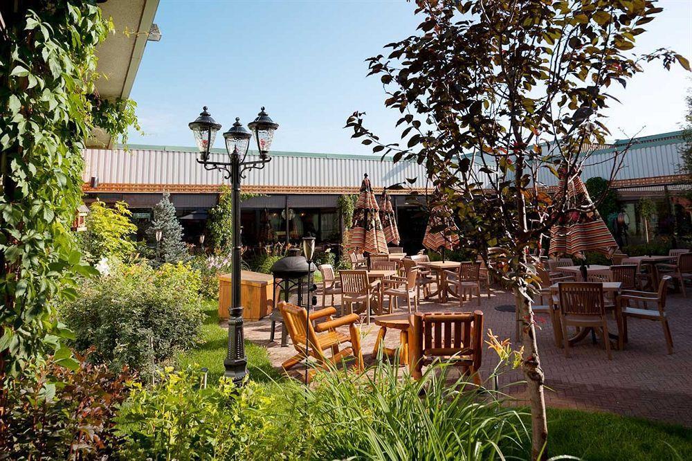 Hotel Forestel Val-d'Or Bagian luar foto